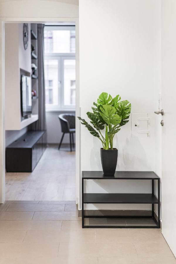 Zeus Design Apartments Виена Екстериор снимка