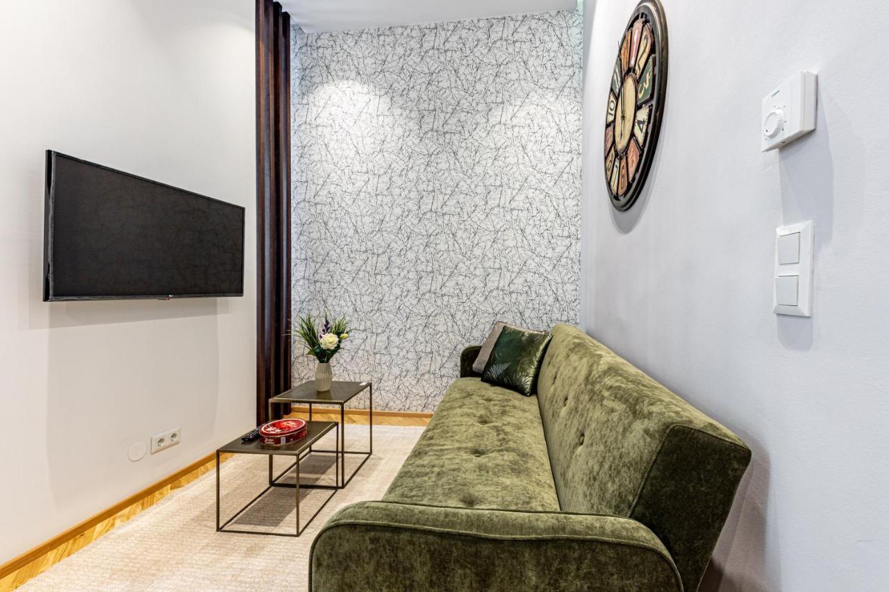 Zeus Design Apartments Виена Екстериор снимка